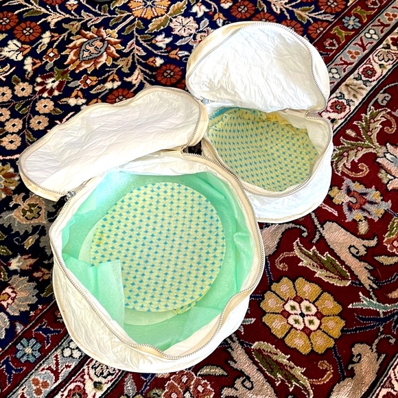 Quilted Dish Packing Cases - Picture 3 of 5